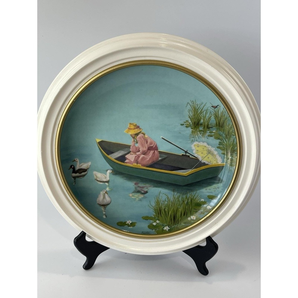 AK KAISER Porcelain Plate "Summer Is Forever" 10" No. 1080 "Yesterday's World"